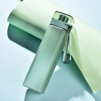 Amostra Fornecida 700ml Capacidade Logotipo personalizado garrafa de água quadrada para esportes estudantis