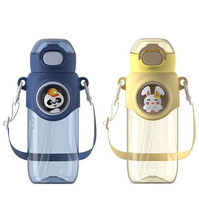 690ml Outdoor Student Plastic Drinking Bottle com logotipo personalizado e design tipo palha
