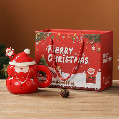 Mocas de café estilo americano Design moderno com caixa de presente festivo Carinhosos Papai Noel de bonecos de neve