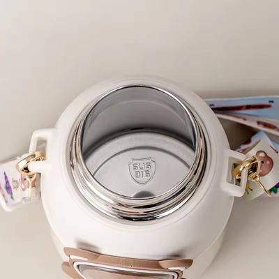 Desenho de desenhos animados de atividades ao ar livre 500 ml de aço inoxidável Copo de termo para crianças com tampa de palha