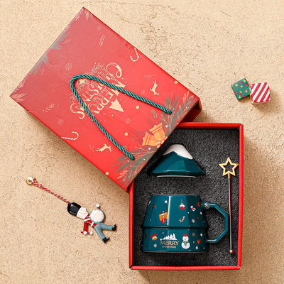 Árvore de Natal desenho animado cerâmica caneca caixa de presente com colher de tampa em estilo americano