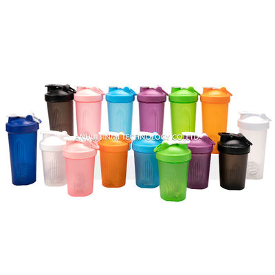 400 ml de plástico livre de BPA em pó de proteínas desportivas para mistura de batidas, copo de água com balança e tampa