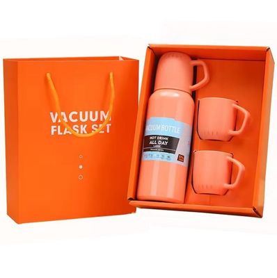 Conjunto de presentes de copos de água de isolamento de vácuo de aço inoxidável portátil com três tampas para viajantes