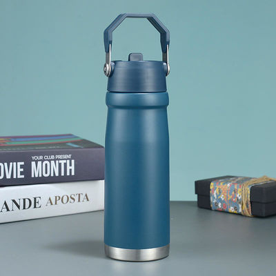 Copo Direito Logotipo Personalizado Viagem Quente 500ml 650Ml Dupla parede de aço inoxidável garrafa de água desportiva com alça