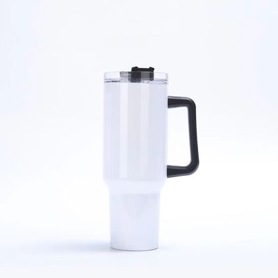 Reutilizável Tublers de aço inoxidável Copas de carro de cor Tumbler com alça e tampa de palha