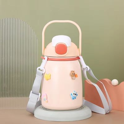 Desenho de desenhos animados 800ml Big Belly Cup Isolado Kid Cute Flasks de vácuo Thermos com palha