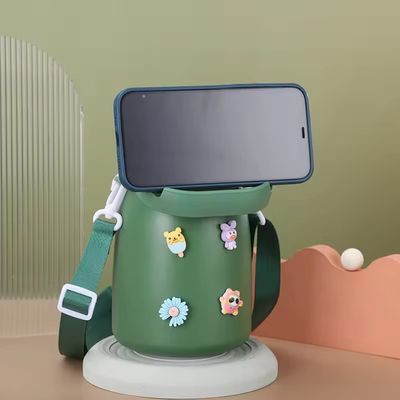 Desenho de desenhos animados 800ml Big Belly Cup Isolado Kid Cute Flasks de vácuo Thermos com palha