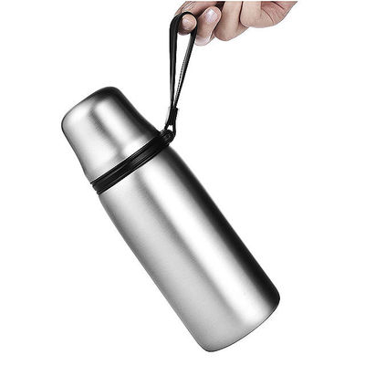 650 ml de capacidade Flasca de vácuo de parede dupla de aço inoxidável Copas minimalistas contemporâneas