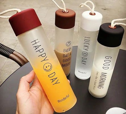 Em estoque, garrafa de água de vidro de 400 ml para caminhadas e atividades ao ar livre, feita sob medida, aceita
