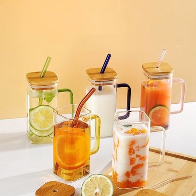 Morden Luxury Quadrado Forma Crianças Vidro Beber Suco Copo de Leite Com Manopla de Cor Capa de Bambú Palha de Vidro