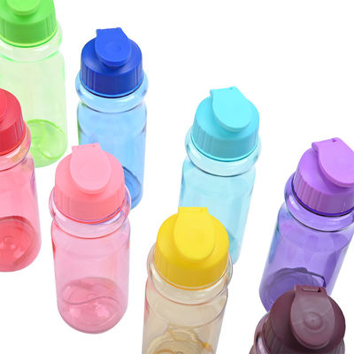 Desporto OEM BPA livre copos de plástico de beber garrafas de água com correia para todos os ambientes