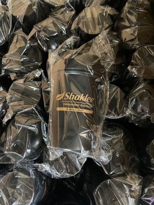 700 ml Shaker Protein Fitness Ginásio Garrafa de Água Shaker de plástico Copo com bola inoxidável