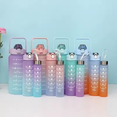 Logotipo personalizado aceitável 3pcs grande capacidade Sport plástico Gradient garrafa de água conjunto
