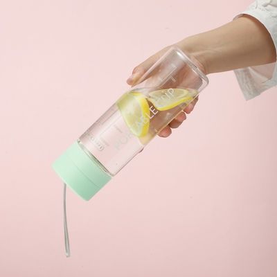 TOUR Reciclável Pastic 600ml 800ml garrafa de água com marcador de tempo para atividade ao ar livre