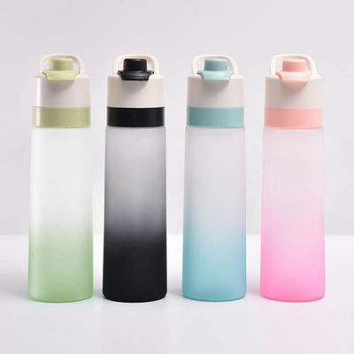 Venda direta de simples copos de água de plástico esportivo com capacidade de 750 ml
