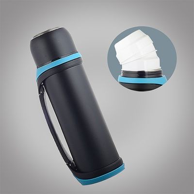 Bottle de água de sublimação de 2,2 litros isolado Mantenha suas bebidas na temperatura perfeita