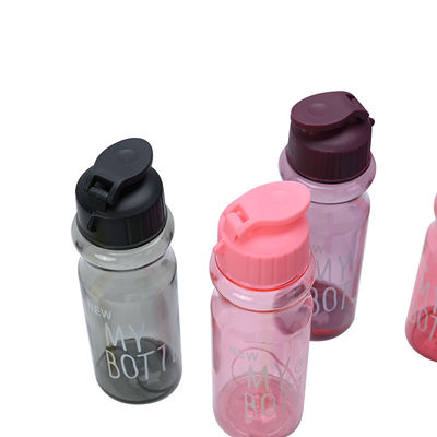500ml de PET BPA personalizado Copo Pessoal Grátis Bottles de água potável de plástico desportivo com correia multicoloridos