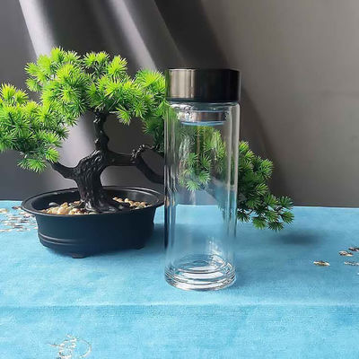 Garrafa de água de vidro de parede dupla com alto teor de borosilicato e ecológica para água fervente