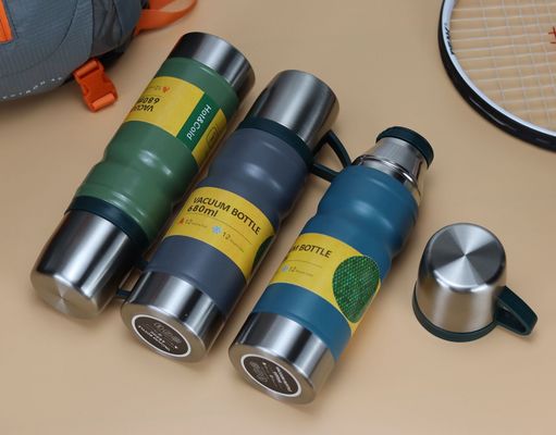 Conjunto de frasco de vácuo de aço inoxidável de 680 ml perfeito para promoção de negócios 3 tampas incluídas