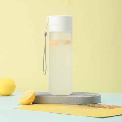 Garrafa de água de plástico transparente para crianças com logotipo personalizado livre de BPA e bebida direta