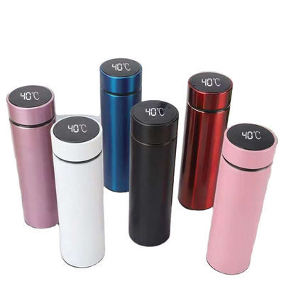 Garrafa termo isolada a vácuo sem BPA com display de temperatura LED e infusor de chá