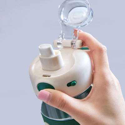 Garrafas de água de 650 ml e 780 ml de capacidade Cool Design Slim com conjunto de tampa de 2 vias