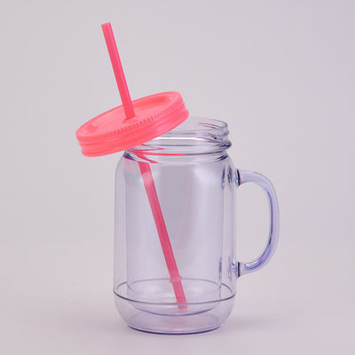 Copo de bebida de plástico unisex com tampa de alça e palha Capacidade 501-600ml Design portátil