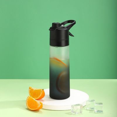 Desenho Logotipo personalizado 650ml garrafas de spray de plástico para esportes Outdoor garrafa criativa
