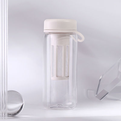 Garrafa de água de plástico portátil estilo simples com infusor de chá e 450ml/600ml Capacidade