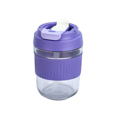 Accesível OEM/ODM 400/550ml Copo de vidro duplo à prova de derramamento com mangueira de silicone