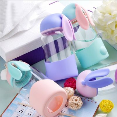 340ml Custom Logo Cute Rabbit Glass Water Bottle para o Back to School Leak Proof Portátil