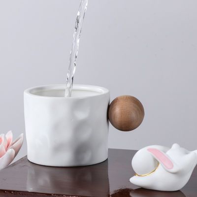 Garrafa de água portátil de escritório à prova de vazamento com padrão personalizado elegante 330ML Copo de cerâmica