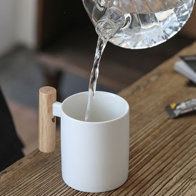 Presentes de Negócios 11 oz Capacidade Design atraente caneca de viagem de cerâmica cálice de escritório isolado