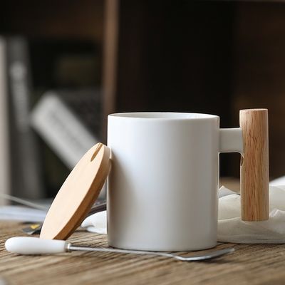 Presentes de Negócios 11 oz Capacidade Design atraente caneca de viagem de cerâmica cálice de escritório isolado