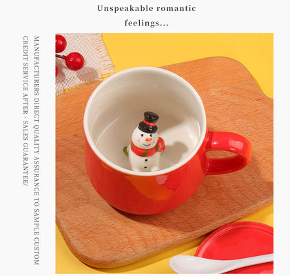 Taça de café de cerâmica personalizada de 350 ml com tampa e alça em design de festa minimalista