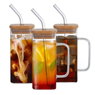 Copo de chá de café gelado com tampa e alça de palha