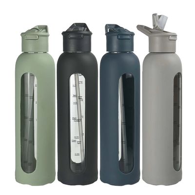 700 ml/1000 ml garrafas portáteis de vidro com logotipo personalizado com mangas de silicone e carimbo de hora