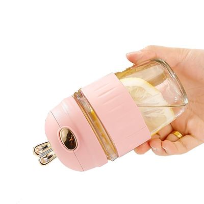 Copo de palha de vidro de ouvido de coelho para crianças com design atraente e manga de silicone