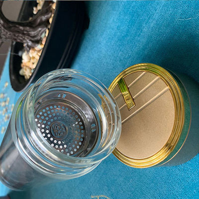 Inovador aparelho de bebida com alto teor de borosilicato, copo de vidro duplo para separação de chá em B2B