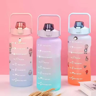 2L Fitness Botão de plástico portátil impermeável congelado Gradiente Capela de Primavera Capacidade Linha Shaker Botão de cor personalizada