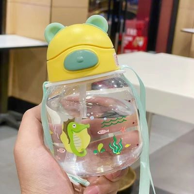 450ml de plástico Cute Bear Shape Cup de água com palha e corda garrafa de água impermeável