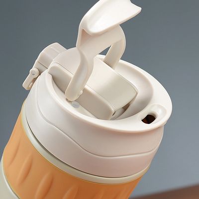 500 ml Tubarão à vácuo isolado de aço inoxidável de parede dupla com capacidade de palha 500 ml