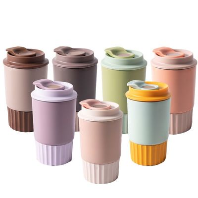 Copo de café reutilizável de aço inoxidável isolado para viagens e comodidades de deslocamento