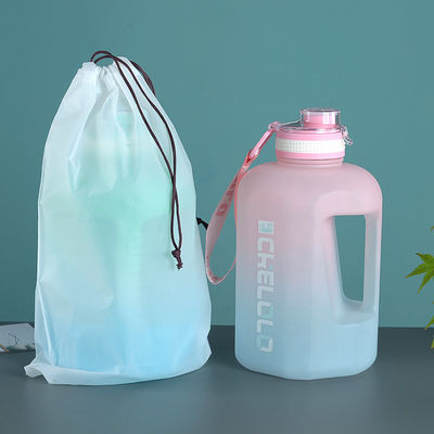 Logotipo personalizado 1.6L 2.2L BPA Gradiente Livre Copo de Água de Cor para Eventos ao Ar Livre e Interior