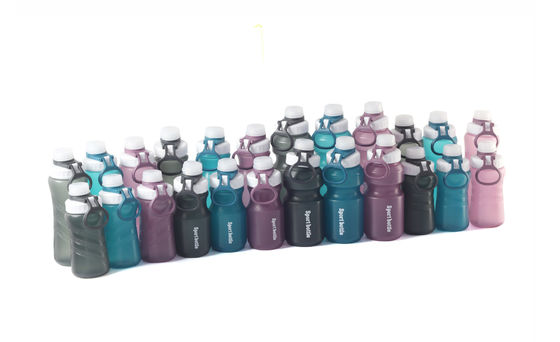Custom Creative 500ml 600ml 750ml garrafa de água de plástico para acampar viagens fitness