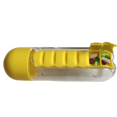 Garrafa de água fervente multifuncional 600ml 2 em 1 garrafa de água de plástico diária com caixa de pílulas de sete dias