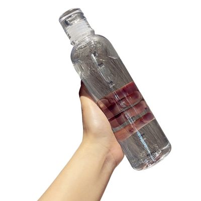 Garrafa de água de plástico de marcação de tempo de 500 ml com tampa e tampa para viagens esportivas de acampamento