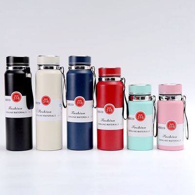 Isolado a vácuo garrafa de água de 800 ml logotipo personalizado 316 aço inoxidável perfeito para viagens