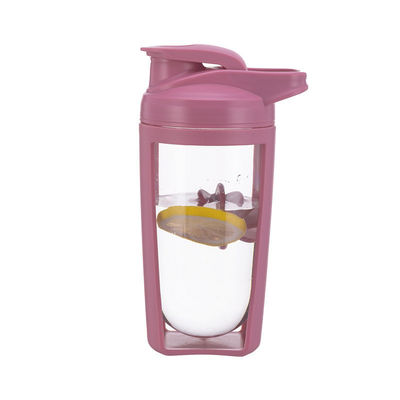 Garrafa de shaker de proteína de ginásio de 650ml de plástico transparente durável com logotipo personalizado e bola de agitação