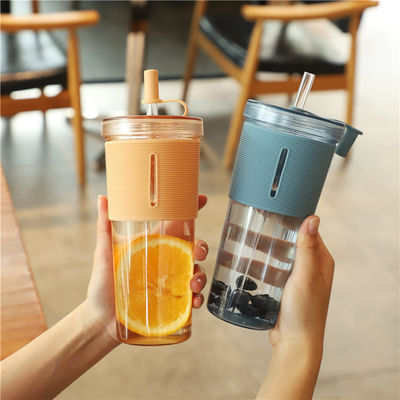Copo de escritório reutilizável sem BPA de 700 ml de plástico com tampa e palha logotipo personalizado